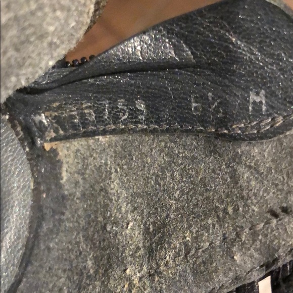 Stuart Weitzman heels - Picture 4 of 4